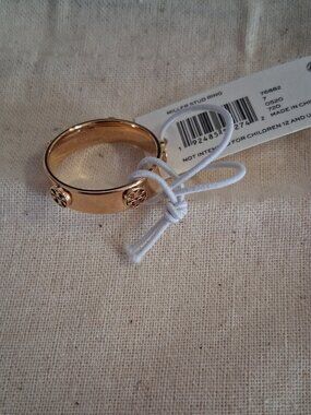**Tory Burch Icon Ring – Size 7 | New With Tags**